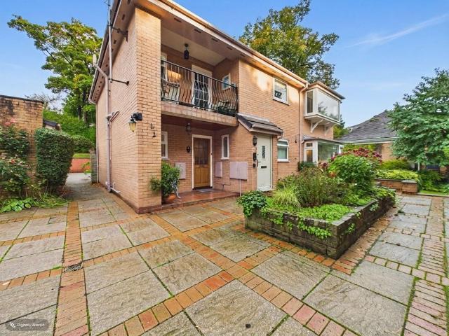 Flat for sale in Disley
