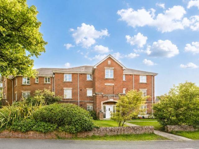 Flat for sale in Walhampton, Ashurst Bridge