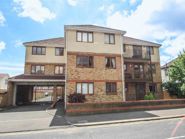 Flat for sale in Alton Barnes, Isle Of Man