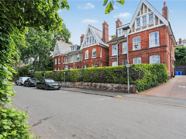 Flat for sale in Heigham Grove, East Bank