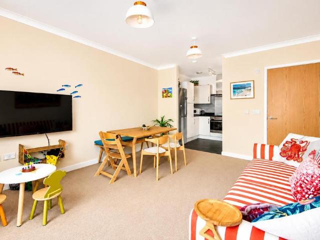 Flat for sale in The Wrythe, Greater London