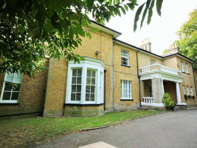 Flat for sale in Hutton, Navestock Side
