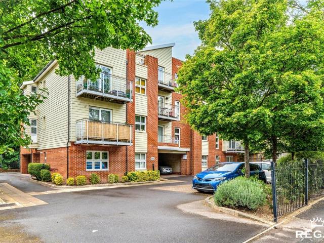 Flat for sale in Banister's Park, Isle Of Man