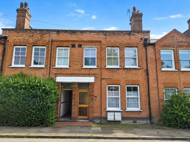 Flat for sale in High Barnet, Greater London