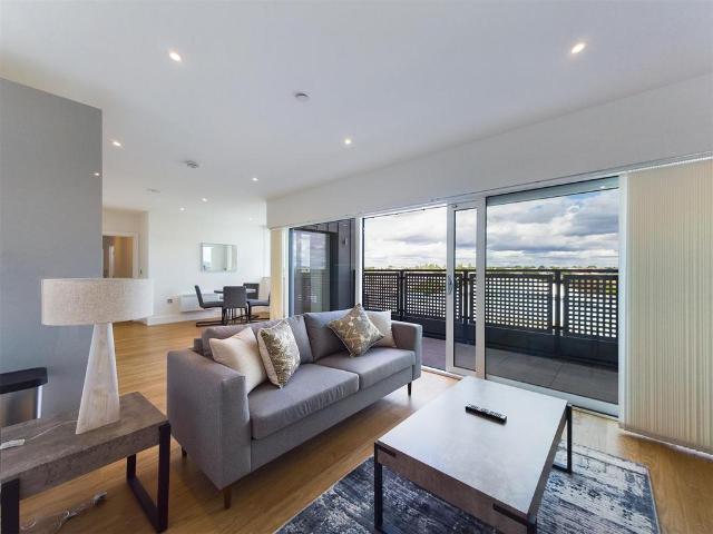 Flat for sale in Rush Green, Greater London