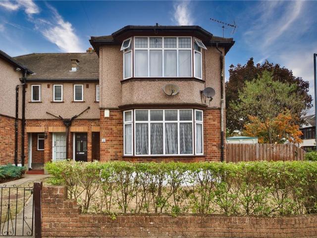 Flat for sale in Thames View, Cat Hill