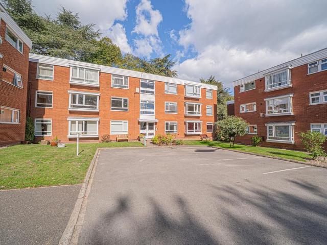 Flat for sale in West Midlands