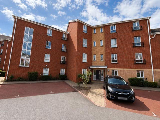 Flat for sale in Calderstones