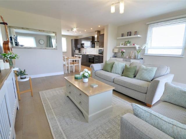 Flat for sale in Blackwell, Perryfields