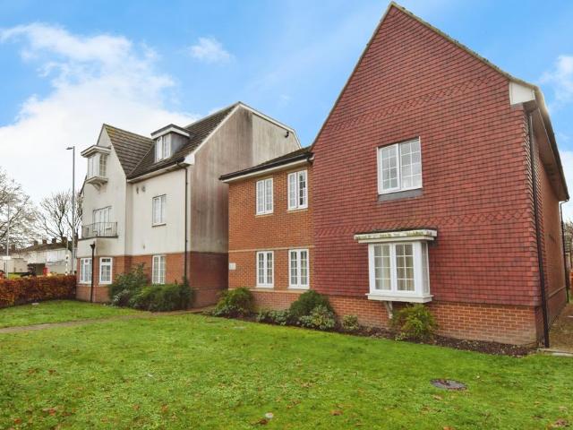 Flat for sale in Amesbury