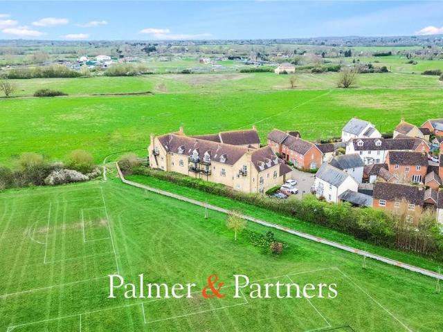 Flat for sale in Brookend, Chelmsford
