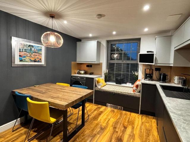 Flat for sale in Glenfields, Pinfold