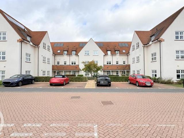 Flat for sale in Norton, Letchworth
