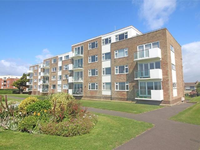 Flat for sale in Milford-on-Sea, Ashurst Bridge