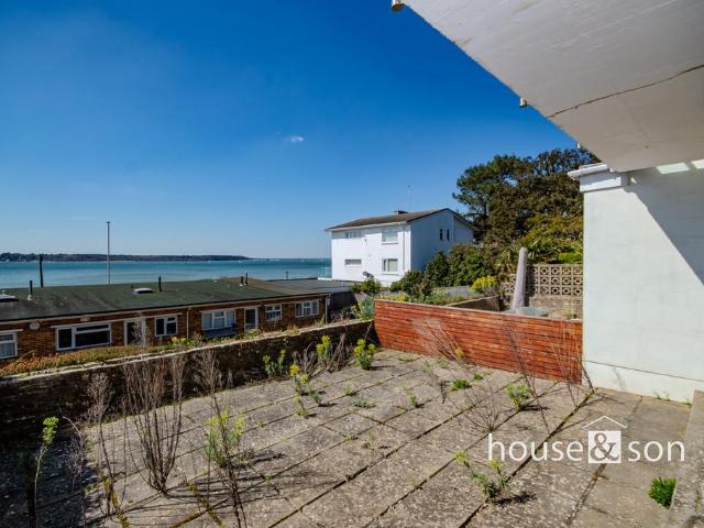 Flat for sale in Canford Cliffs, Poole