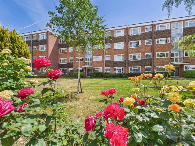 Flat for sale in Surbiton, Isle Of Man