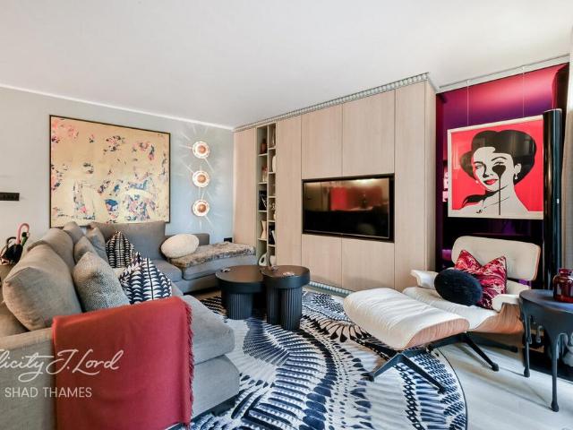 Flat for sale in Bermondsey, Greater London