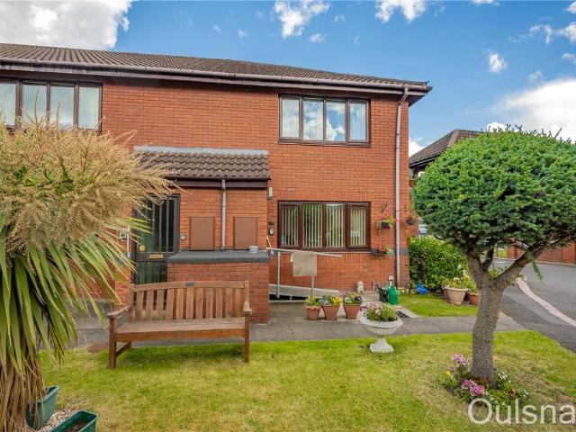 Flat for sale in Bromsgrove
