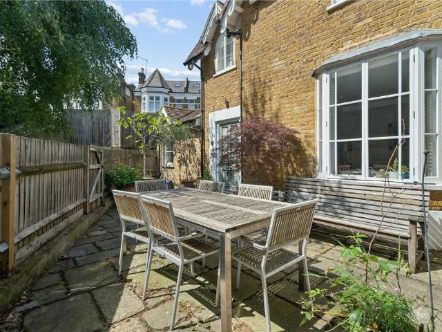 Flat for sale in St Margarets, Greater London
