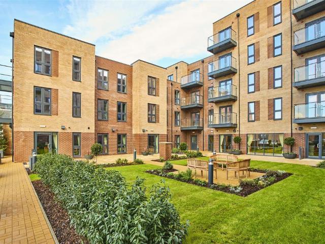 Flat for sale in St Leonards, Watergate