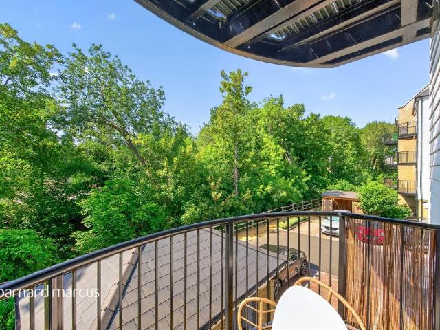 Flat for sale in Cuddington, Surrey