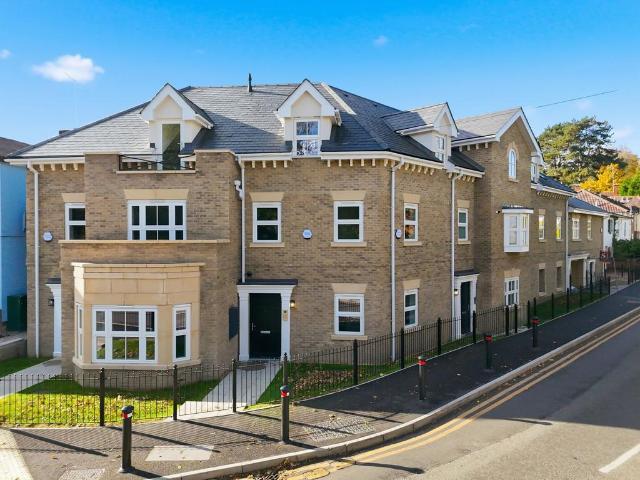 Flat for sale in Hockerill, Colliers End