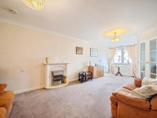 Flat for sale in Bletchley and Fenny Stratford, Fenny Stratford