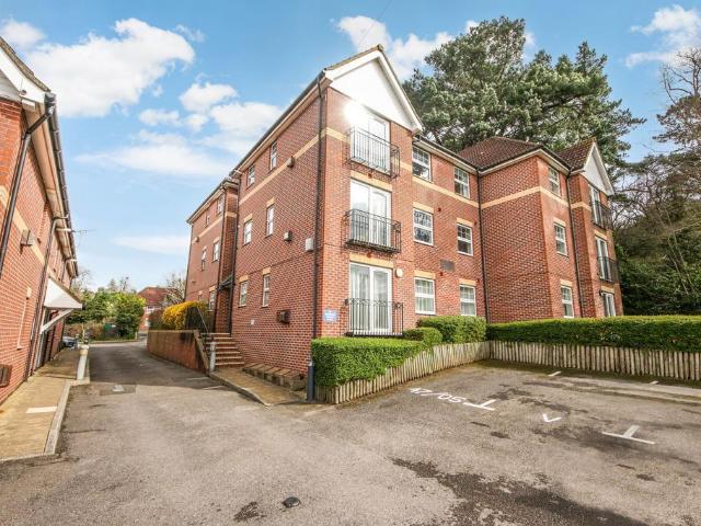 Flat for sale in Bitterne Park, Isle Of Man