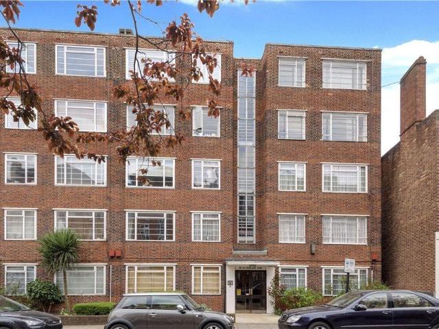 Flat for sale in St. John's Wood, Greater London