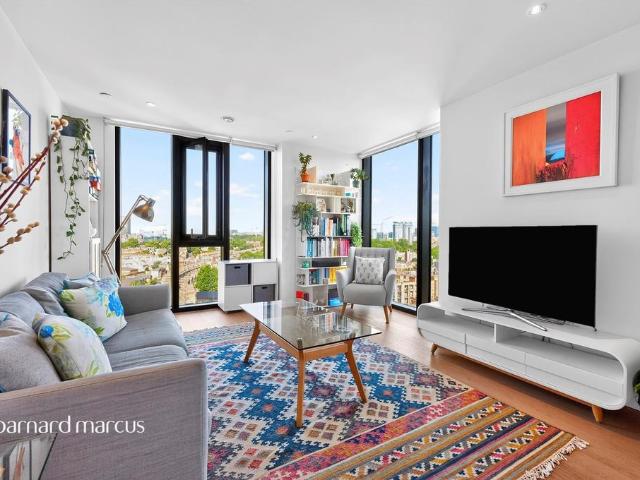 Flat for sale in Elephant and Castle, Greater London