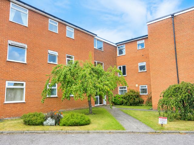 Flat for sale in Frenchwood, Higher Bartle