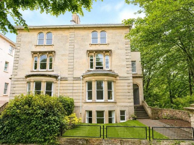 Flat for sale in Feckenham, City Of Bristol