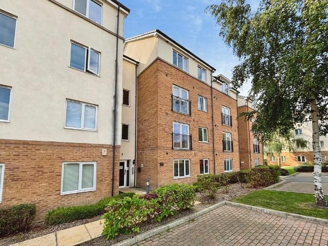 Flat for sale in Killingbeck, Leeds