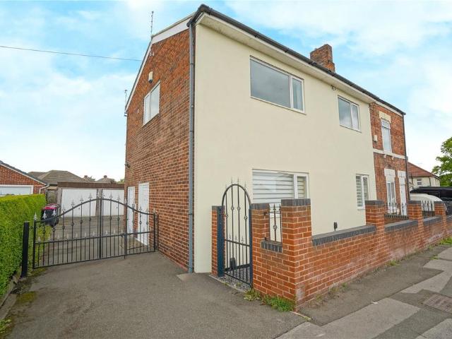 Flat for sale in Rawmarsh, Isle Of Man