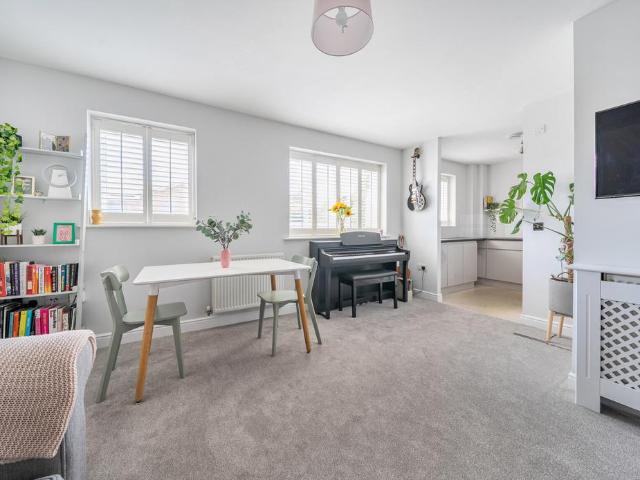 Flat for sale in St James, Sandown Park
