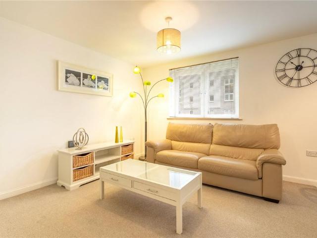 Flat for sale in Ballindoch, Scotland