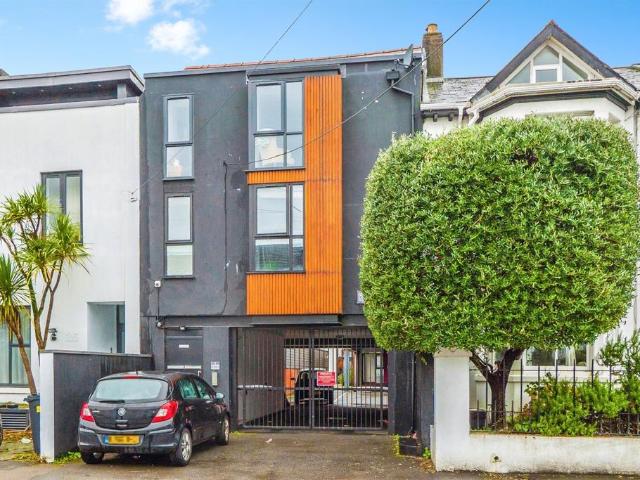 Flat for sale in Falcon Lodge, Wales
