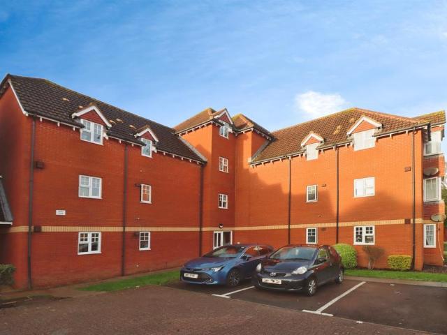 Flat for sale in Emersons Green, Kingswood