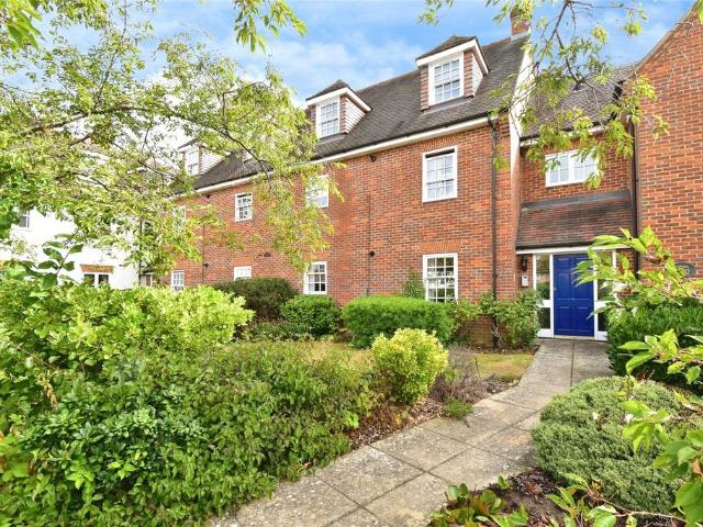 Flat for sale in Winslow, Buckinghamshire