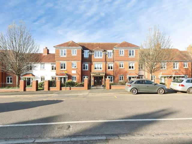 Flat for sale in Shirley, West Midlands