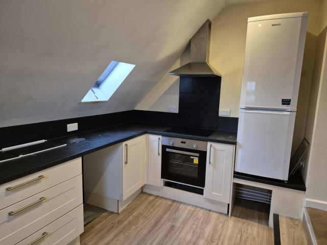 Flat for sale in Thatcham, West Berkshire