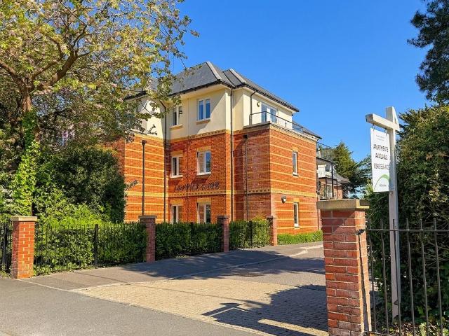 Flat for sale in Hythe and Dibden, Ashurst Bridge