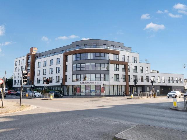 Flat for sale in Wymans Brook, Golden Valley