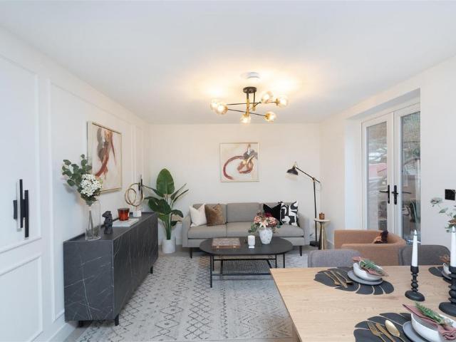 Flat for sale in Triangle, West Yorkshire