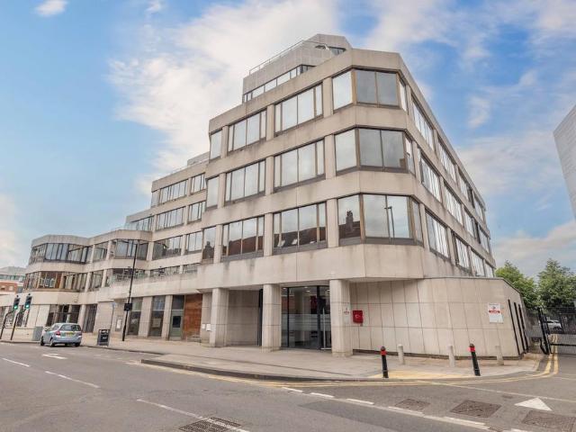 Flat for sale in Slough