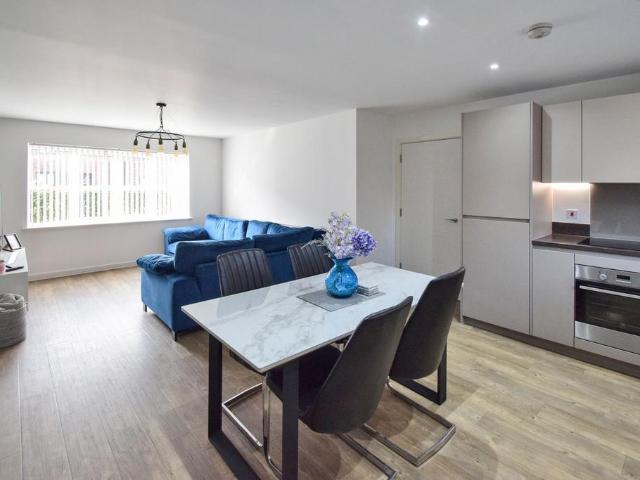 Flat for sale in Horsted Park, Chatham
