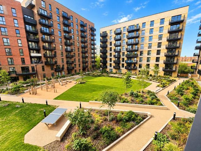 Flat for sale in Hayes Village, Greater London