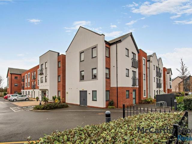 Flat for sale in Watergate, Devon
