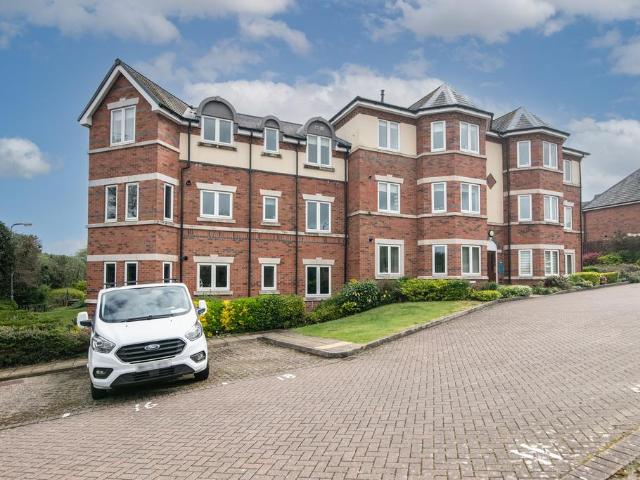 Flat for sale in Bromsgrove