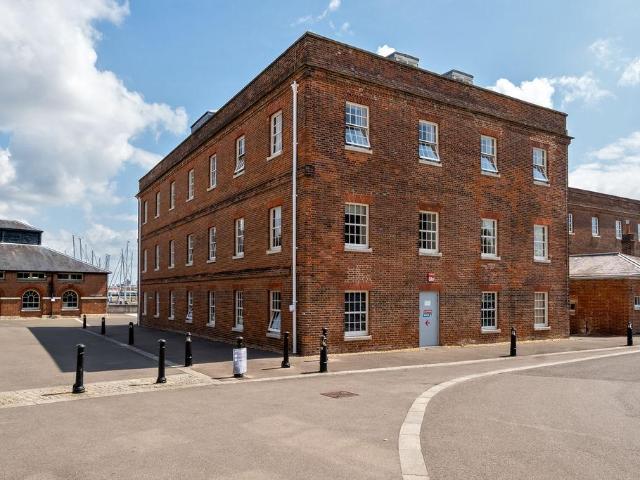 Flat for sale in Priddy's Hard, Middlecroft